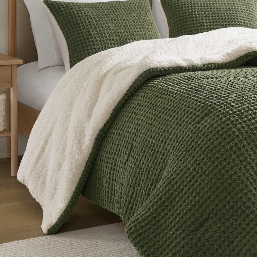 Riordan Waffle Knit Chenille Comforter Set, Olive color. Picture 2