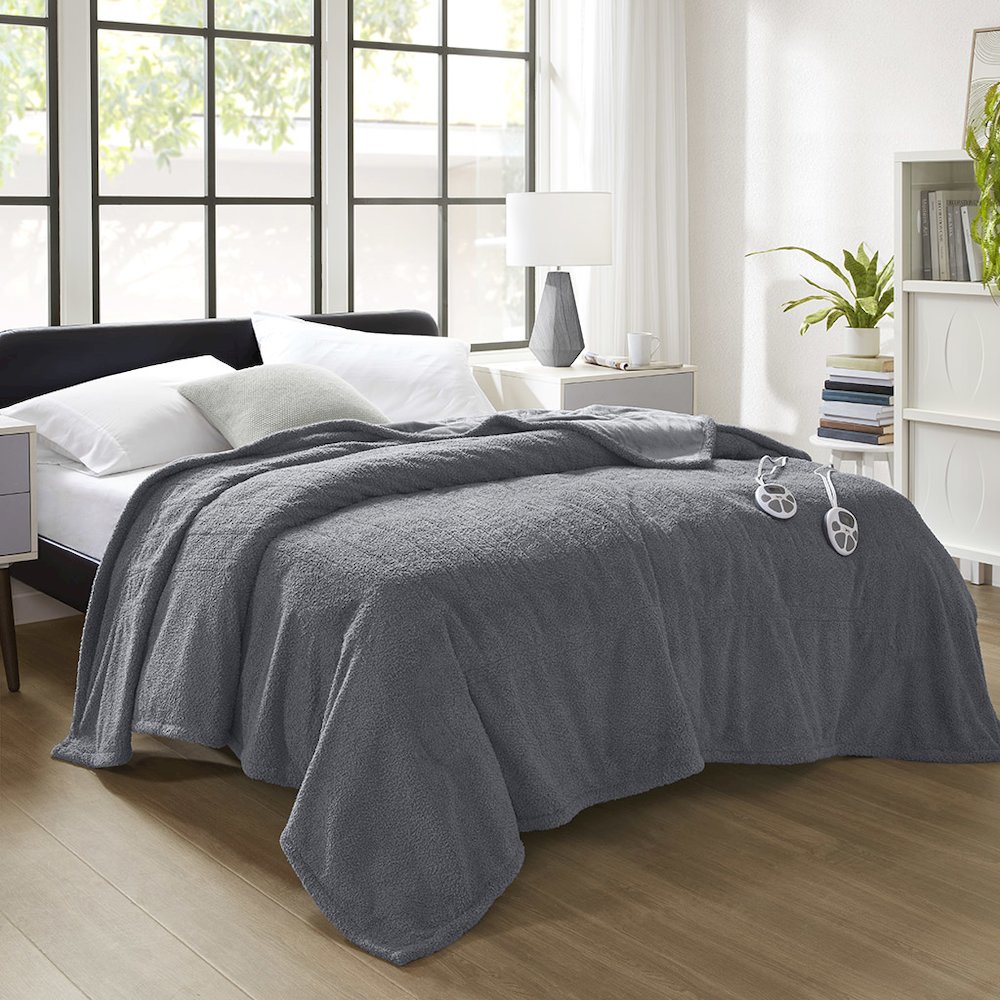 Dream Soft Heated Blanket, Grey color. Picture 2