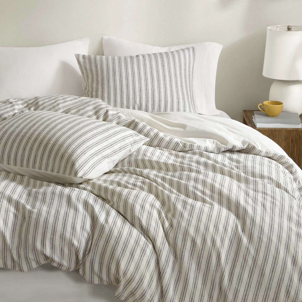 Etta 3PCS Duvet Set, Grey color. Picture 4