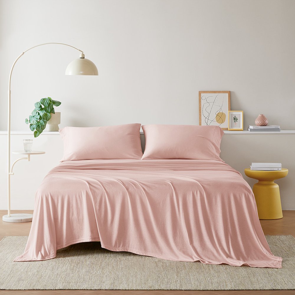 Cotton Blend Jersey Knit All Season Sheet Set, Blush color. Picture 1
