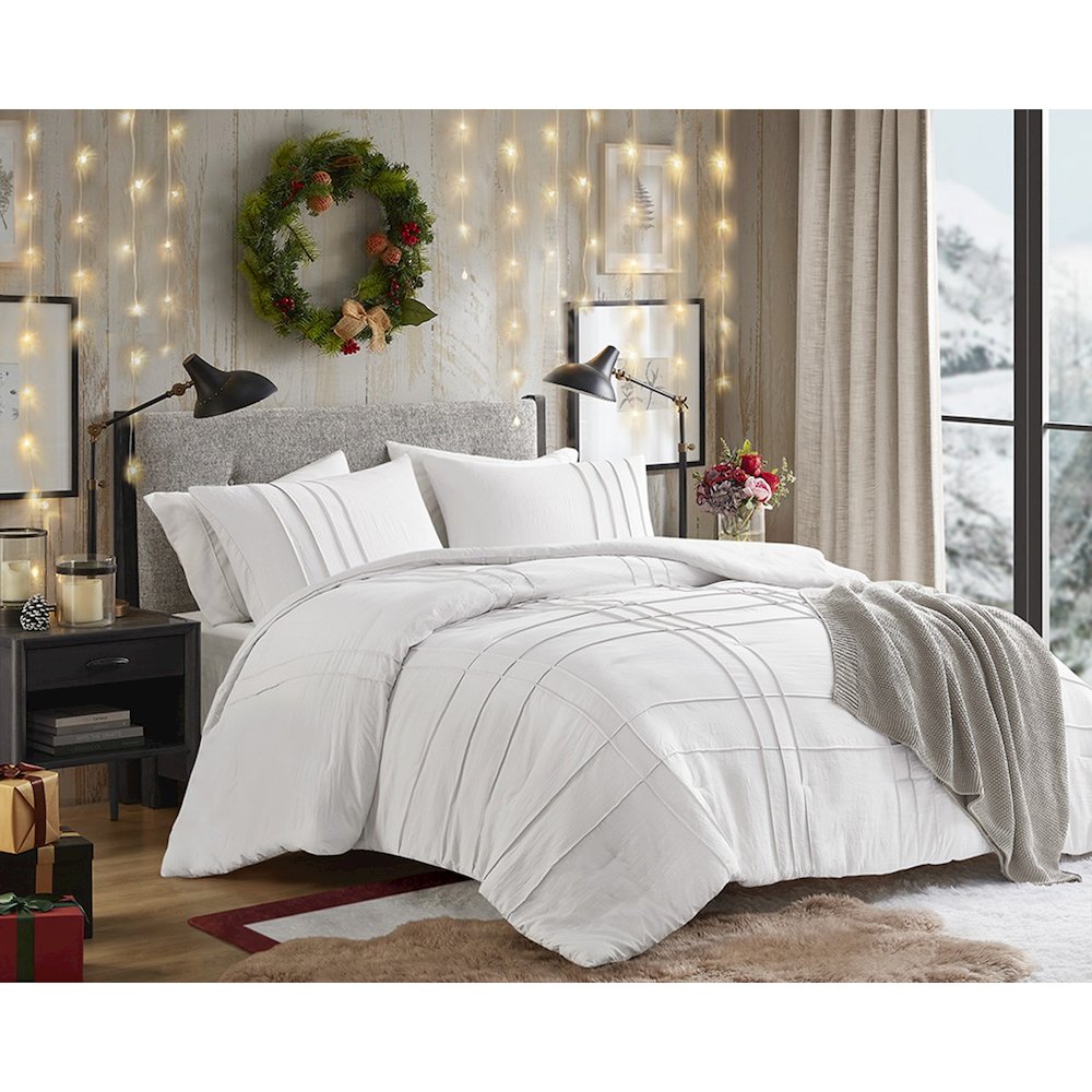 Porter Soft Washed Pleated Duvet Cover Set, White color. Picture 5