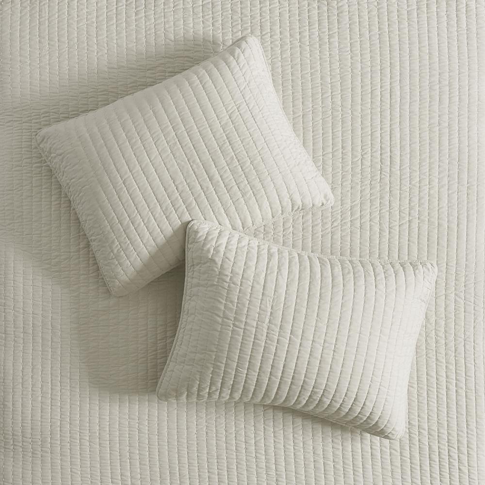 Keaton 3 Piece Quilt Set, Cream color. Picture 1