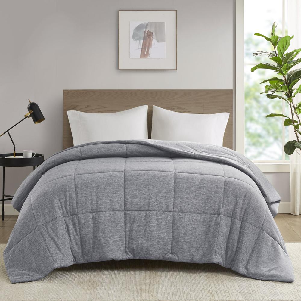 Oversized Down Alternative Comforter. Picture 4