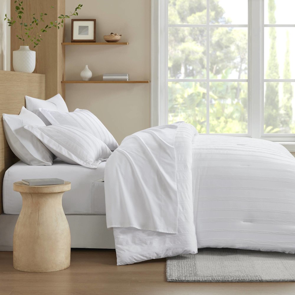 Logan Woven Striped Comforter Set, White color. Picture 3