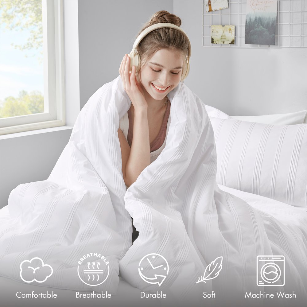 Logan Woven Striped Comforter Set, White color. Picture 3