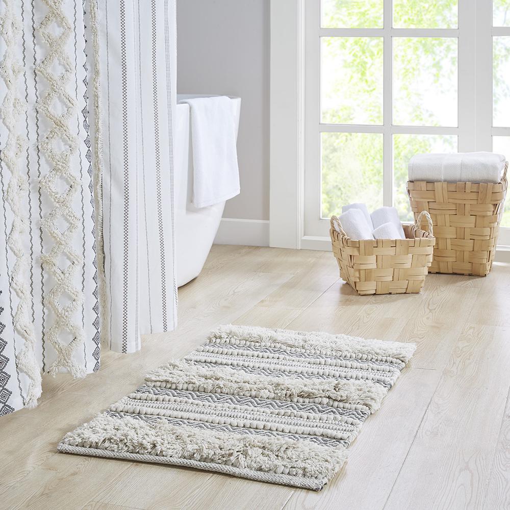 Woven Texture Stripe Bath Rug. Picture 1