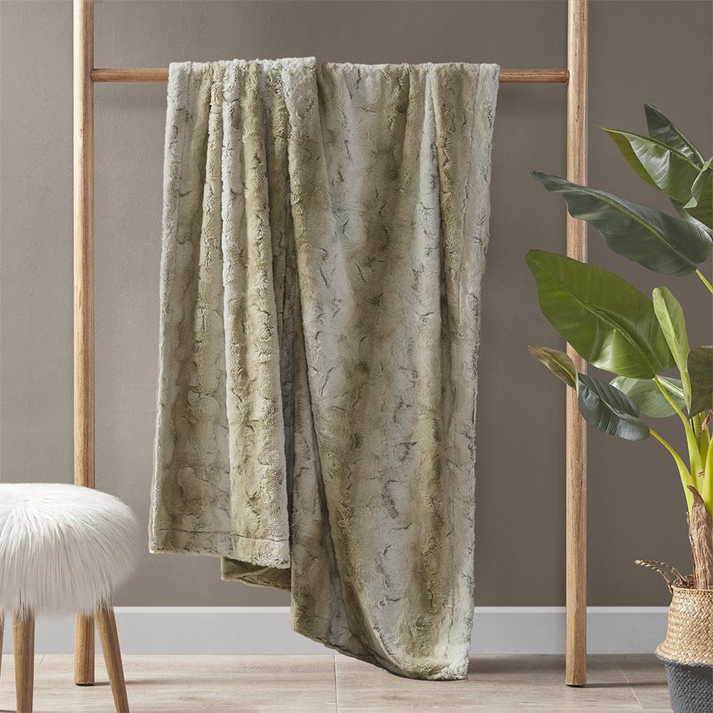 Oversized Faux Fur Throw. Picture 2