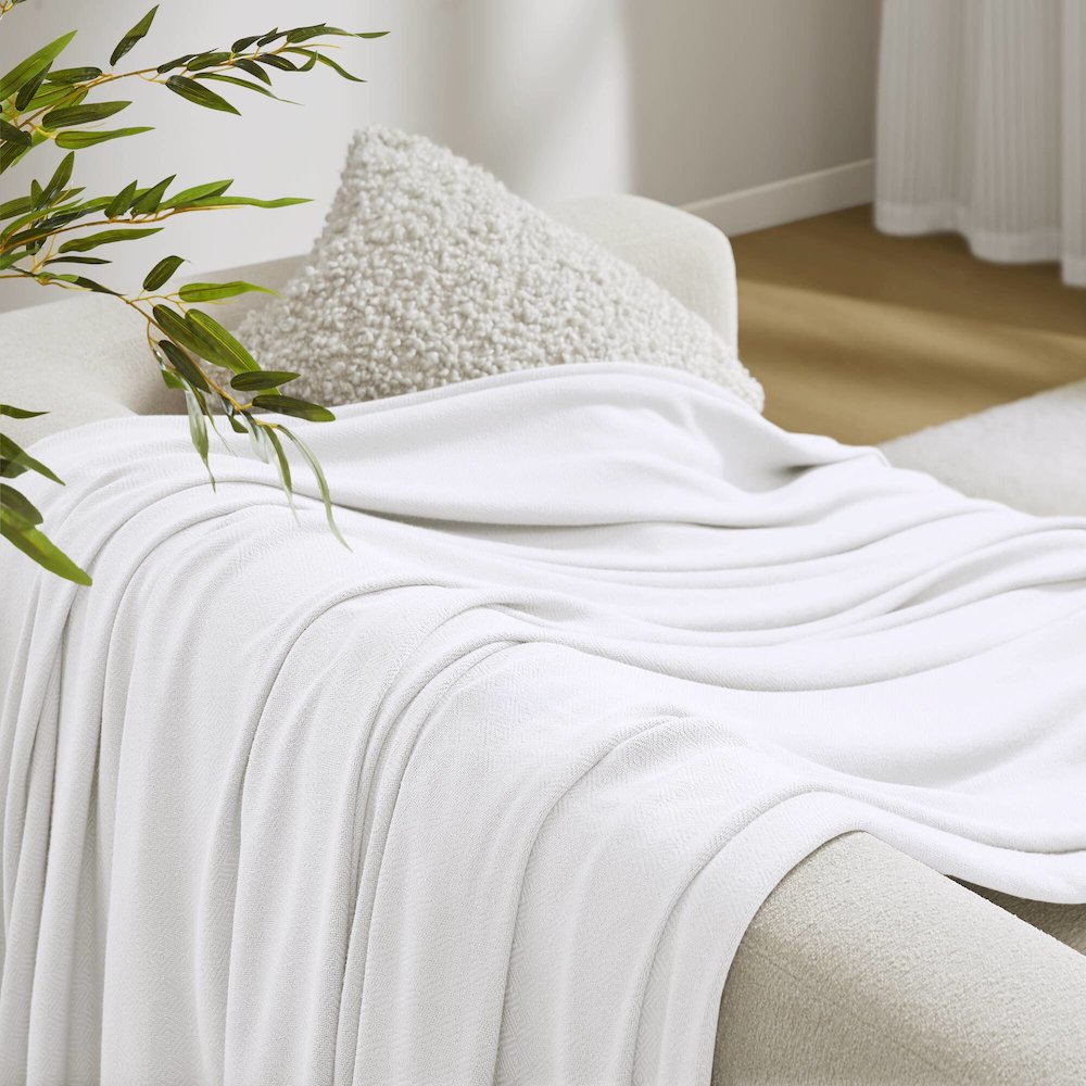 Bamboo Cotton Rayon from Bamboo Cotton Blanket, White color. Picture 4