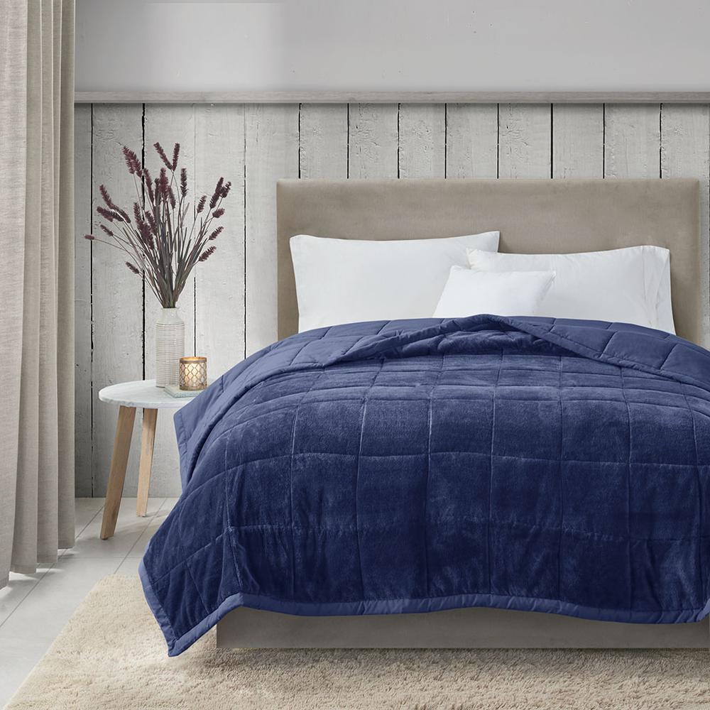 Reversible HeiQ Smart Temperature Down Alternative Blanket. Picture 5