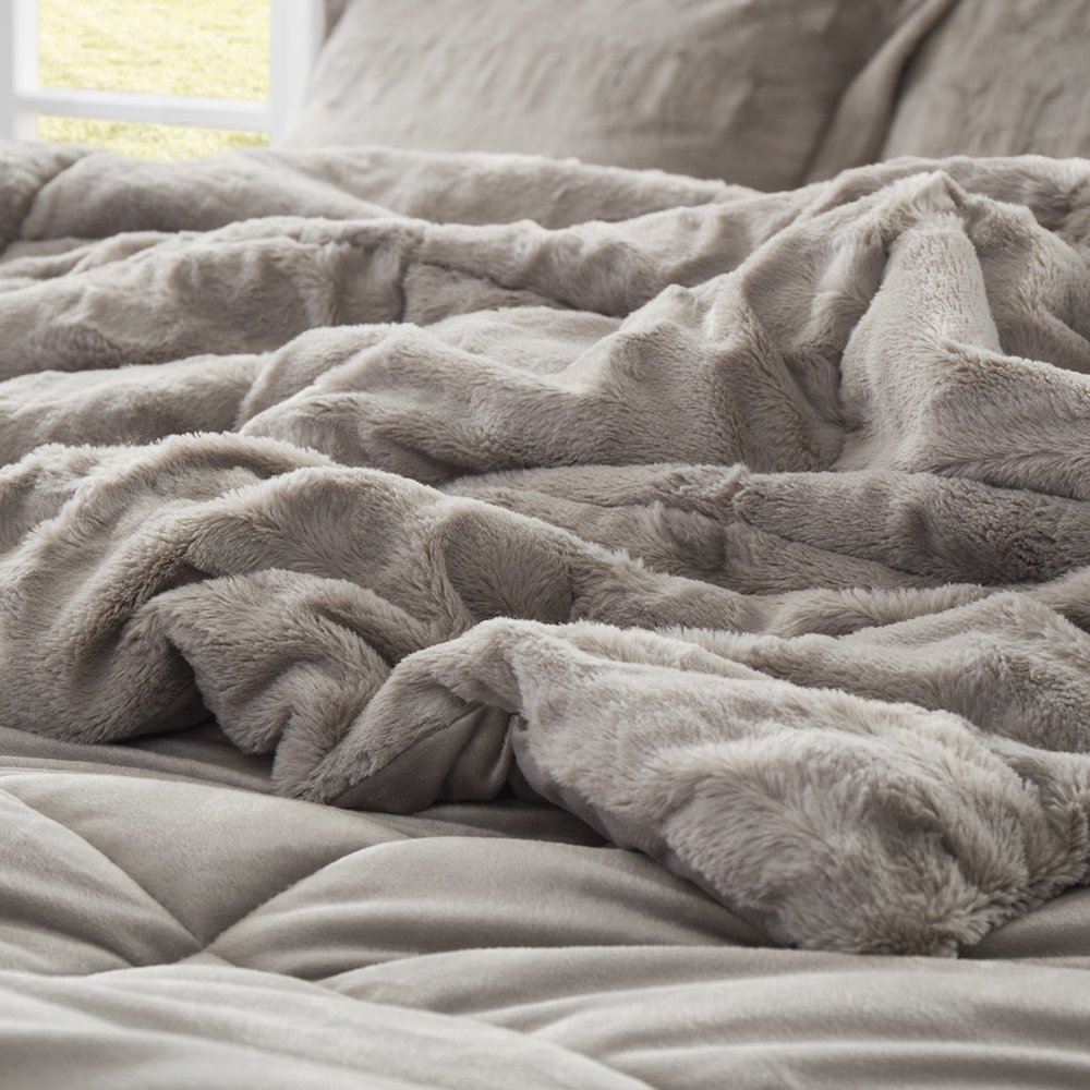 Gia Solid Faux Fur Comforter Mini Set, Gray color. Picture 5
