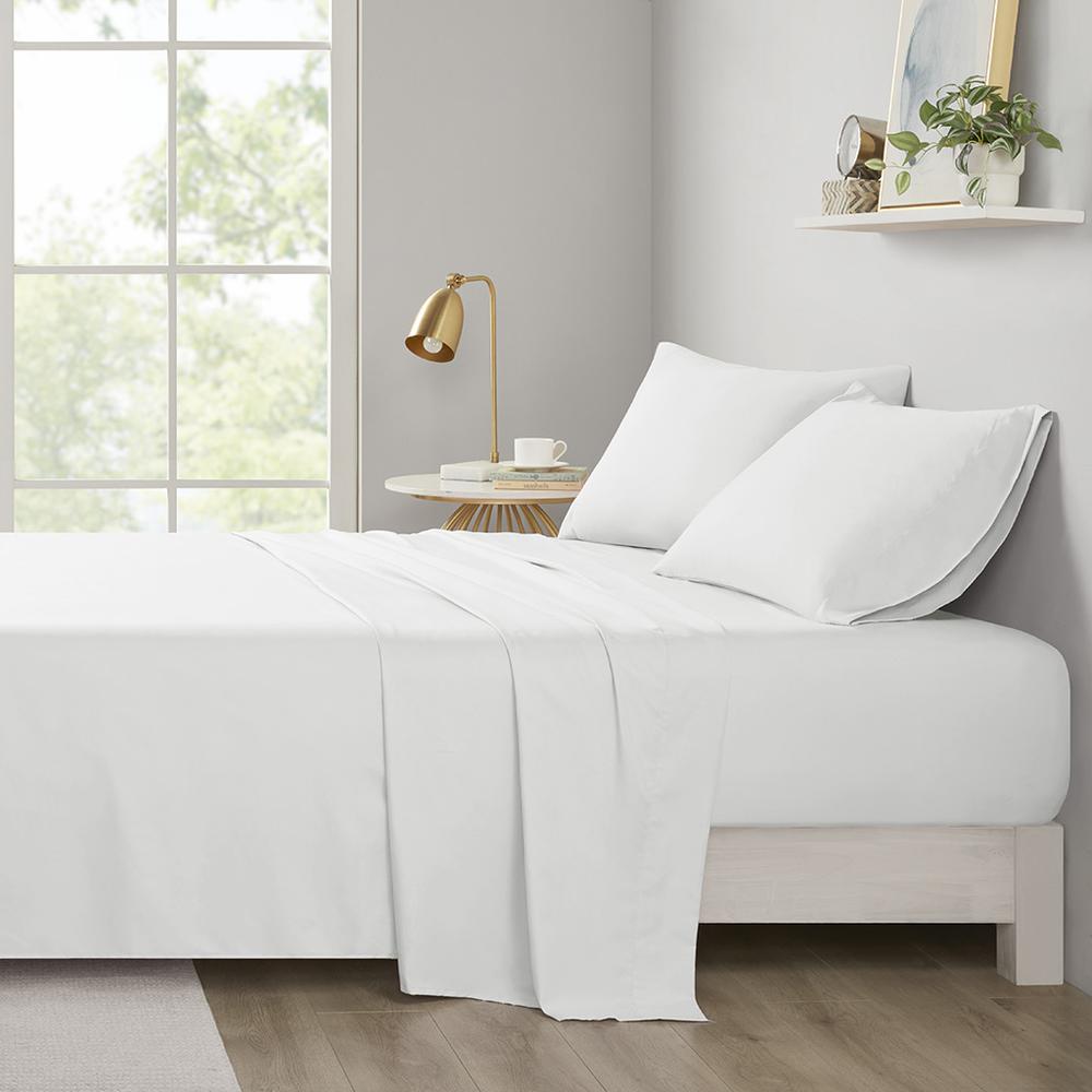Microfiber All Season Soft Touch Sheet Set, White color. Picture 4