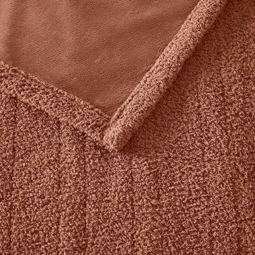 Dream Soft Heated Blanket, Rust color. Picture 4