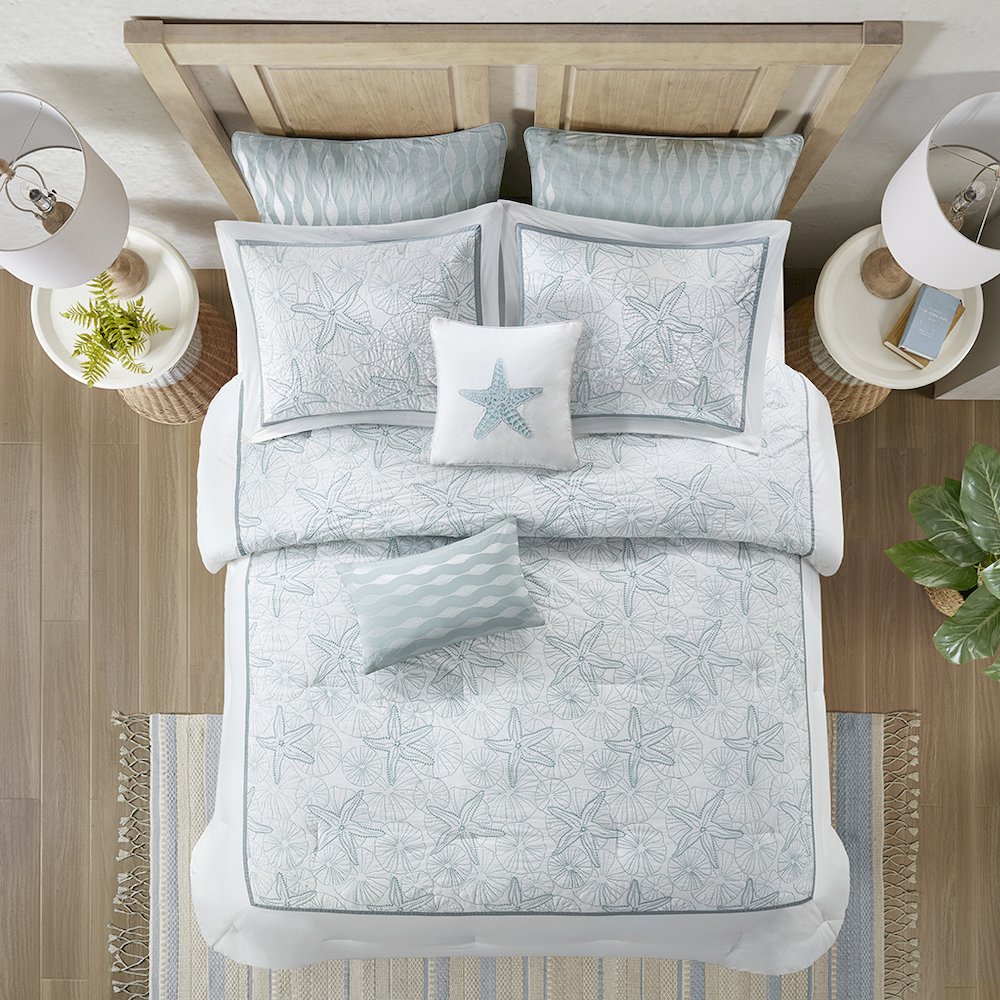 Comforter Set. Picture 5