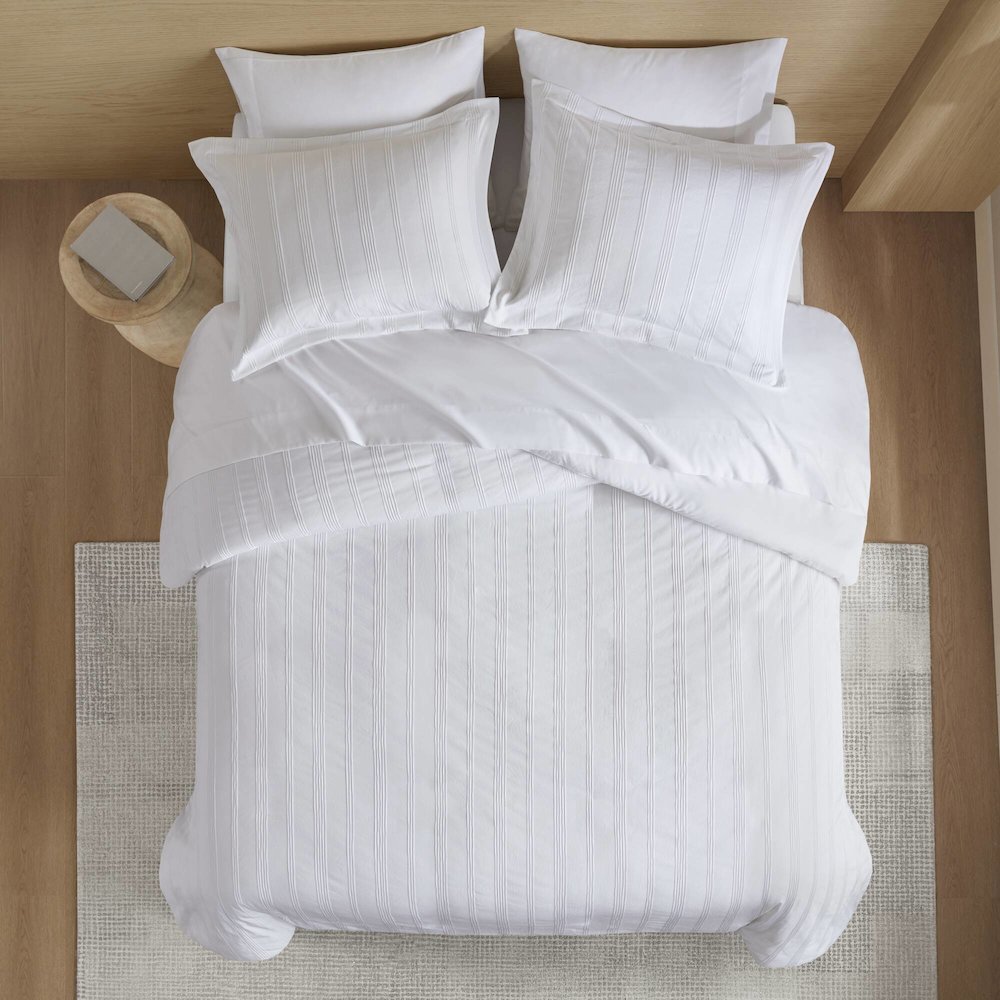 Logan Woven Striped Duvet Set, White color. Picture 4
