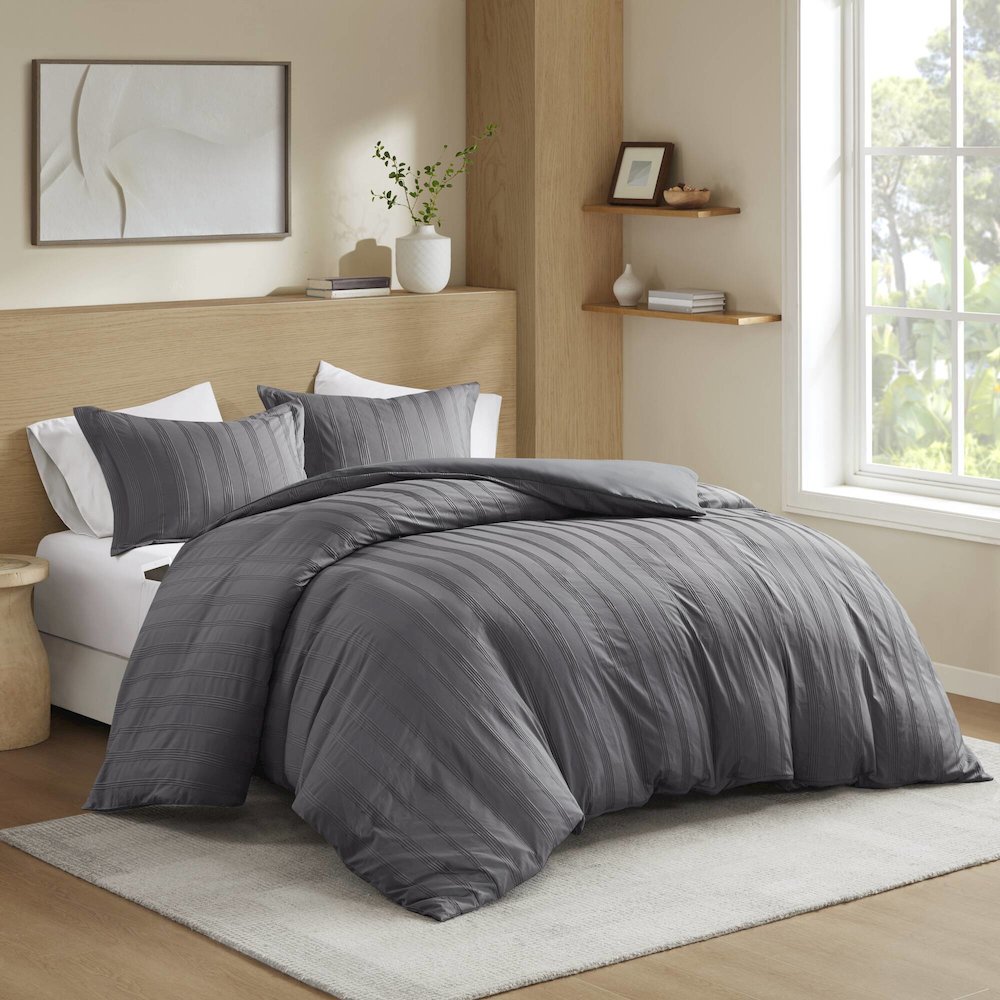 Logan Woven Striped Duvet Set, Charcoal color. Picture 1