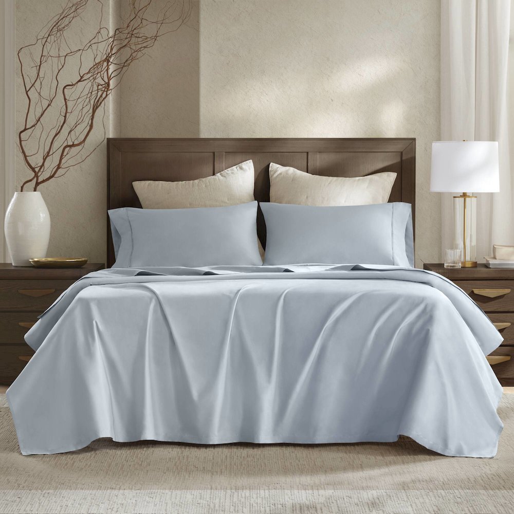 Sateen Sheet Set, Blue color. Picture 2