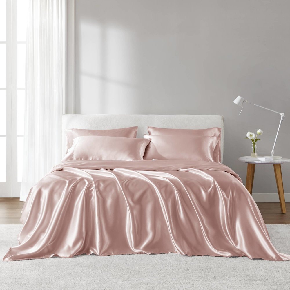 Satin Luxury 6 PC Sheet Set, Blush color. Picture 1