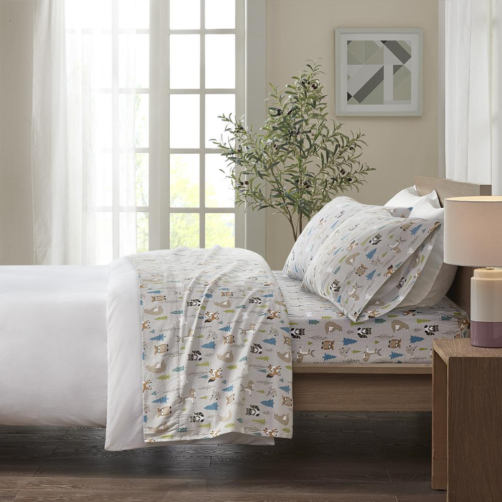 Cozy Flannel Printed Sheet Set, Multi Forest Animals color. Picture 4