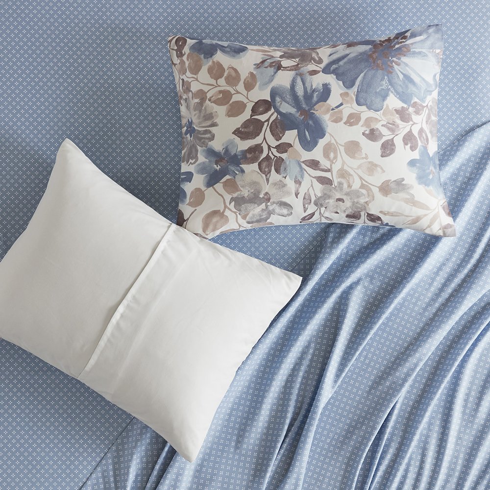 Luna Floral Comforter Set with Bed Sheets, Blue color. Picture 2