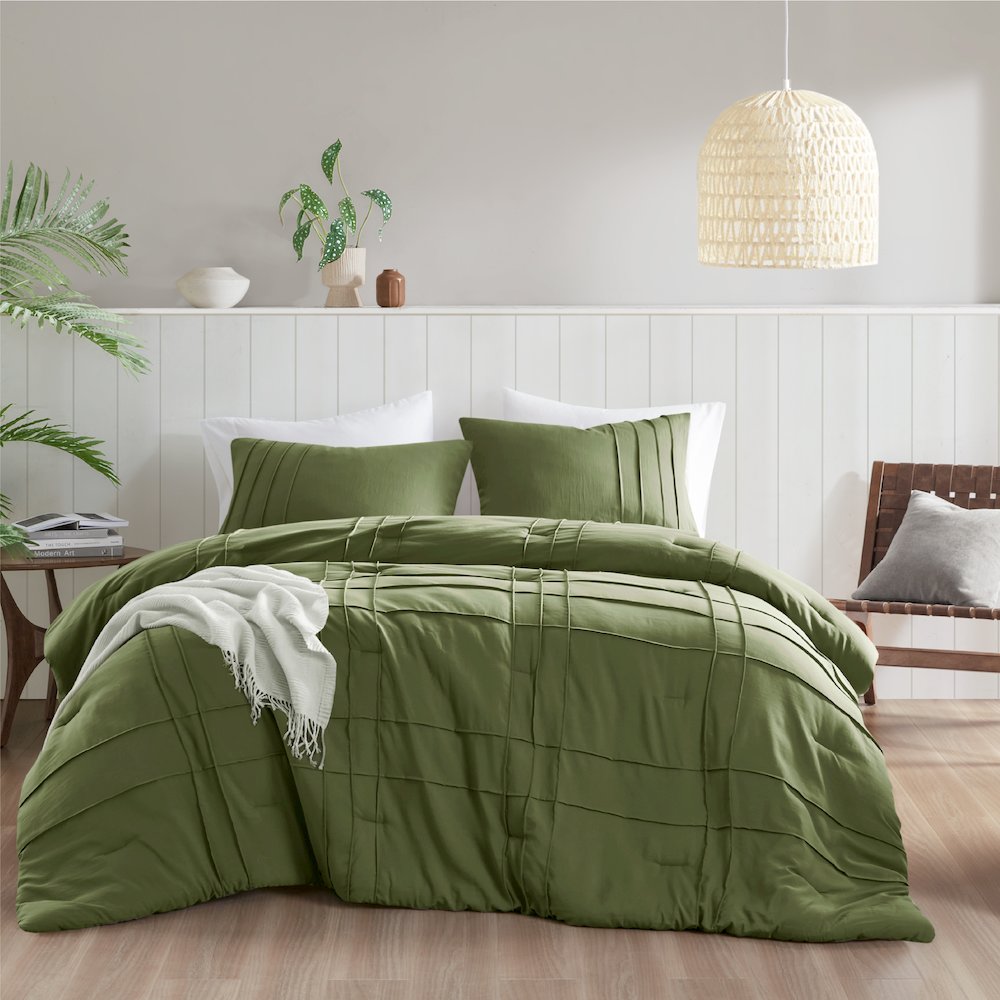 Porter Soft Washed Pleated Comforter Set, Olive Green color. Picture 1