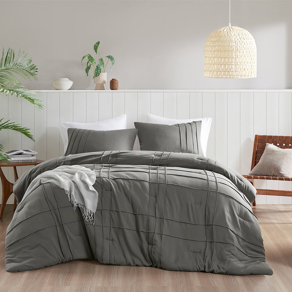 Porter Soft Washed Pleated Comforter Set, Grey color. Picture 1