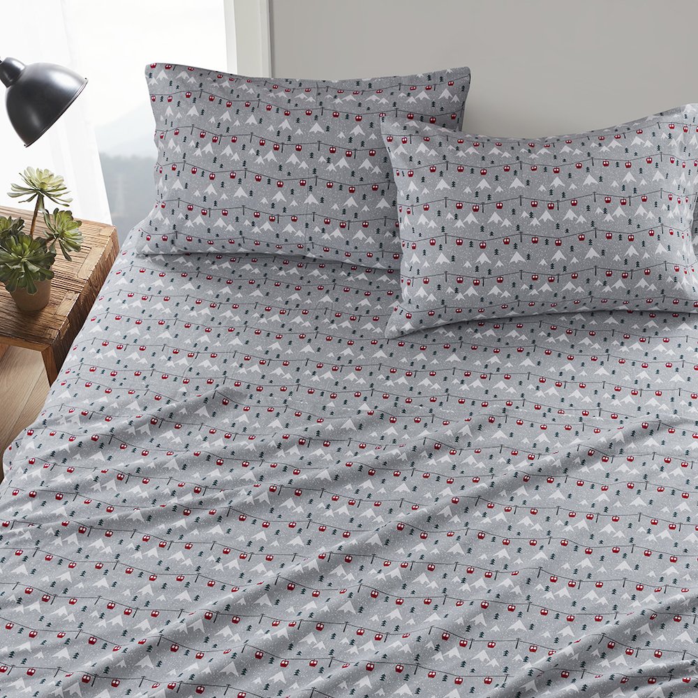 Cotton Flannel Sheet Set in Grey Ski Jump. Picture 4