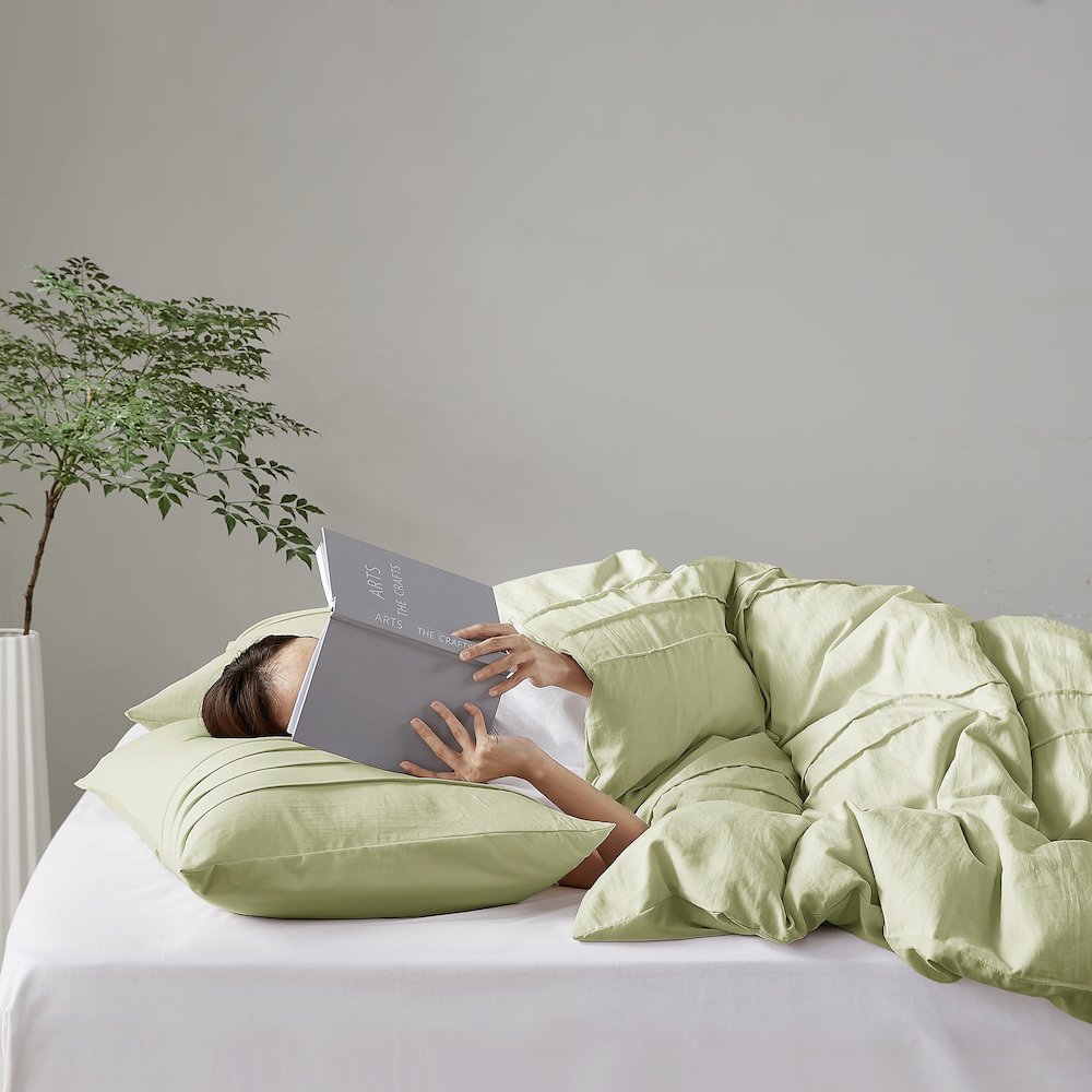 Porter Soft Washed Pleated Duvet Cover Set, Sage color. Picture 2