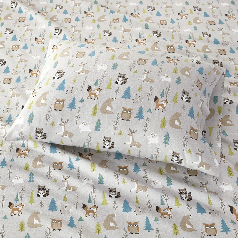 Cozy Flannel Printed Sheet Set, Multi Forest Animals color. Picture 3