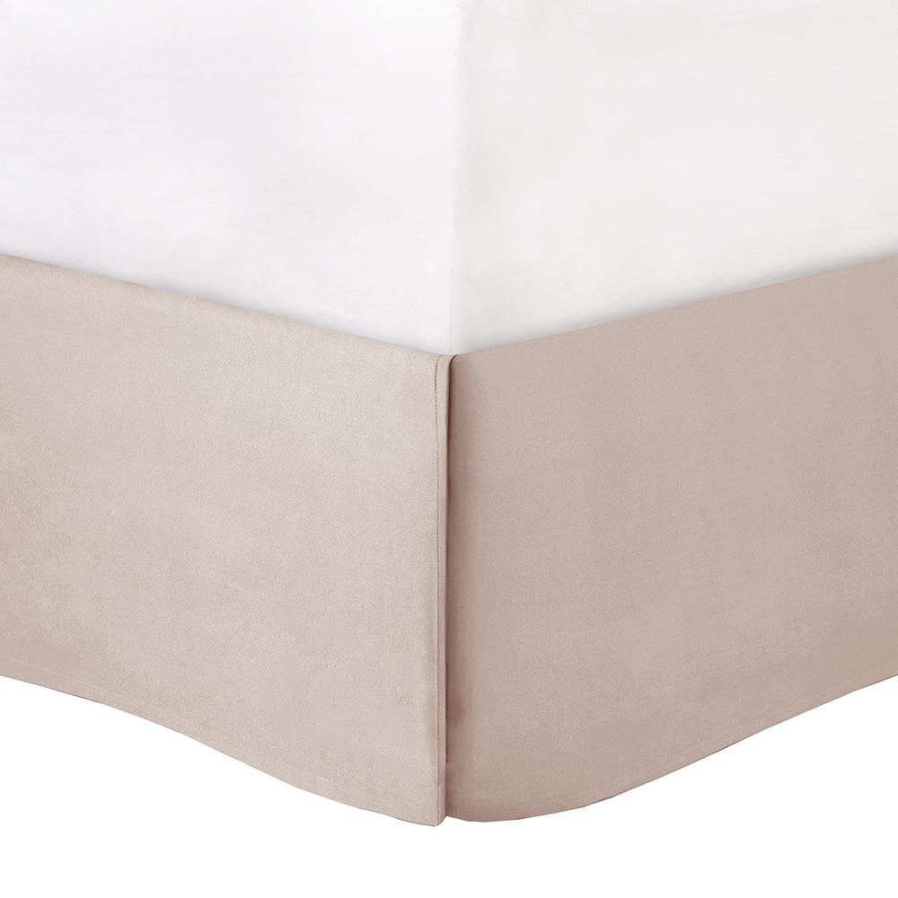 Laurel 7 Piece Tufted Comforter Set, Blush color. Picture 2