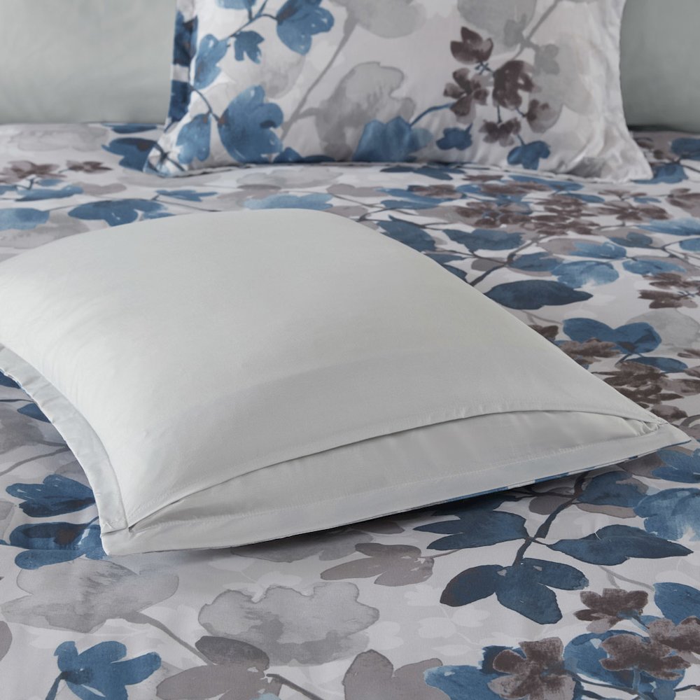 Alexis Comforter Set with Bed Sheets, Blue color. Picture 5