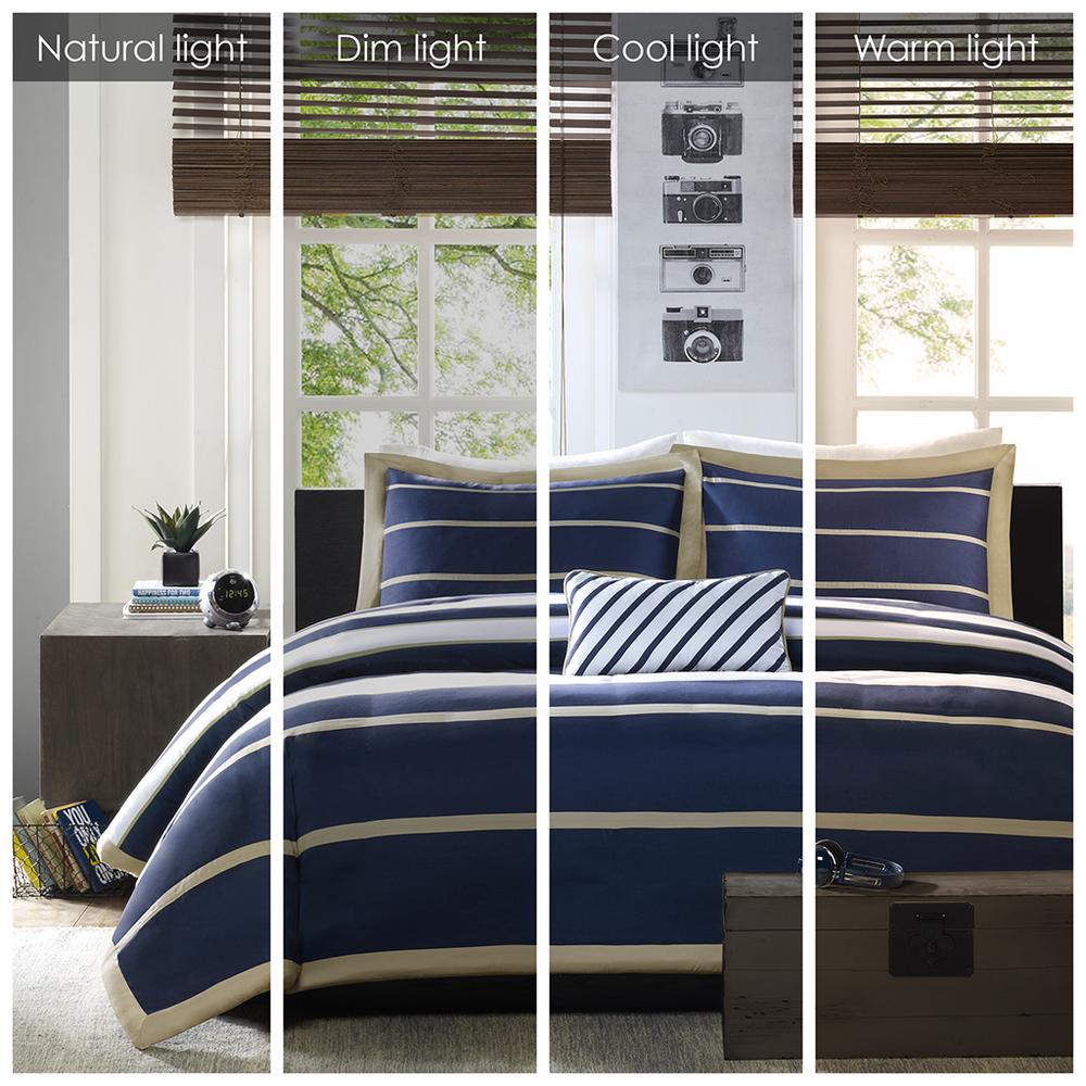 Comforter Set. Picture 1
