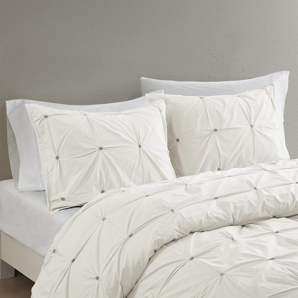 3 Piece Elastic Embroidered Cotton Duvet Cover Set. Picture 2