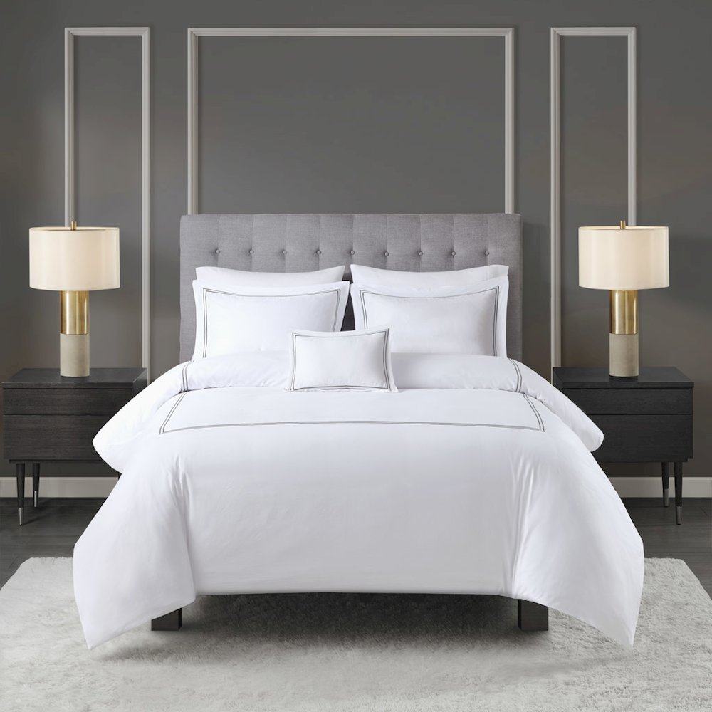 100% Cotton Sateen Embroidered Duvet Cover Set. Picture 1