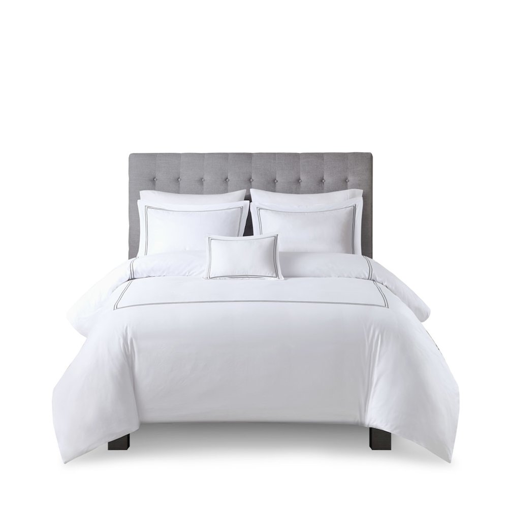100% Cotton Sateen Embroidered Duvet Cover Set. Picture 2