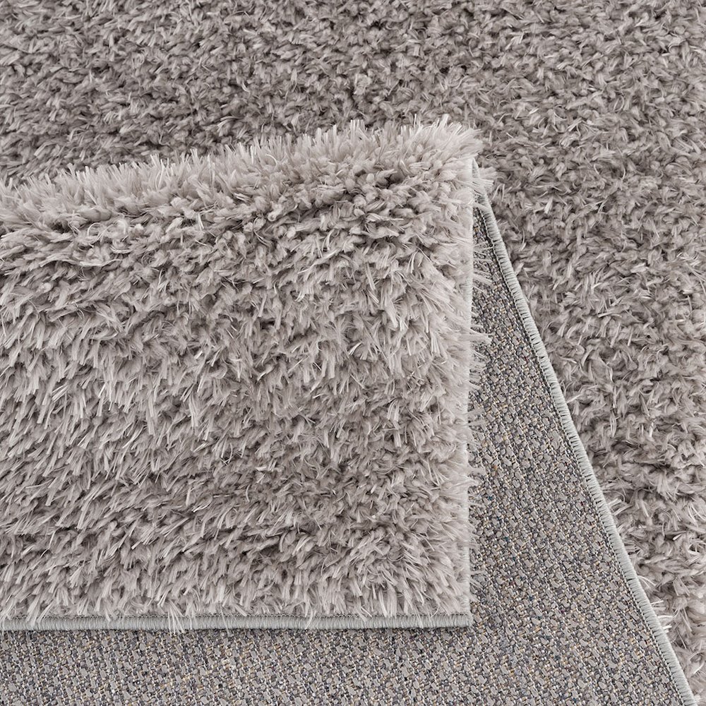 Super Soft Polyester Shag Area Rug. Picture 1
