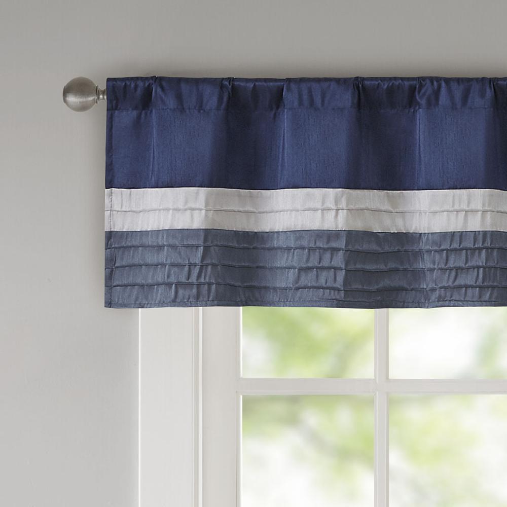 Polyoni Pintuck Window Valance. Picture 2