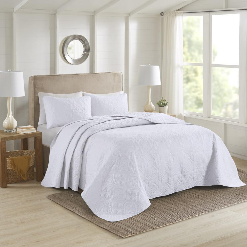 Oakley 3 Piece Reversible Bedspread Set, White color. Picture 1