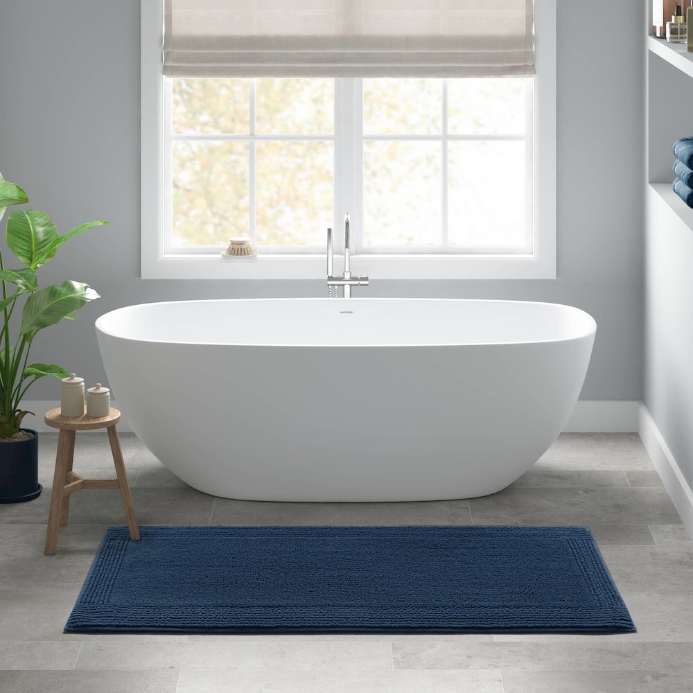 100% Cotton Tufted 3000 GSM Reversible Bath Rug. Picture 1
