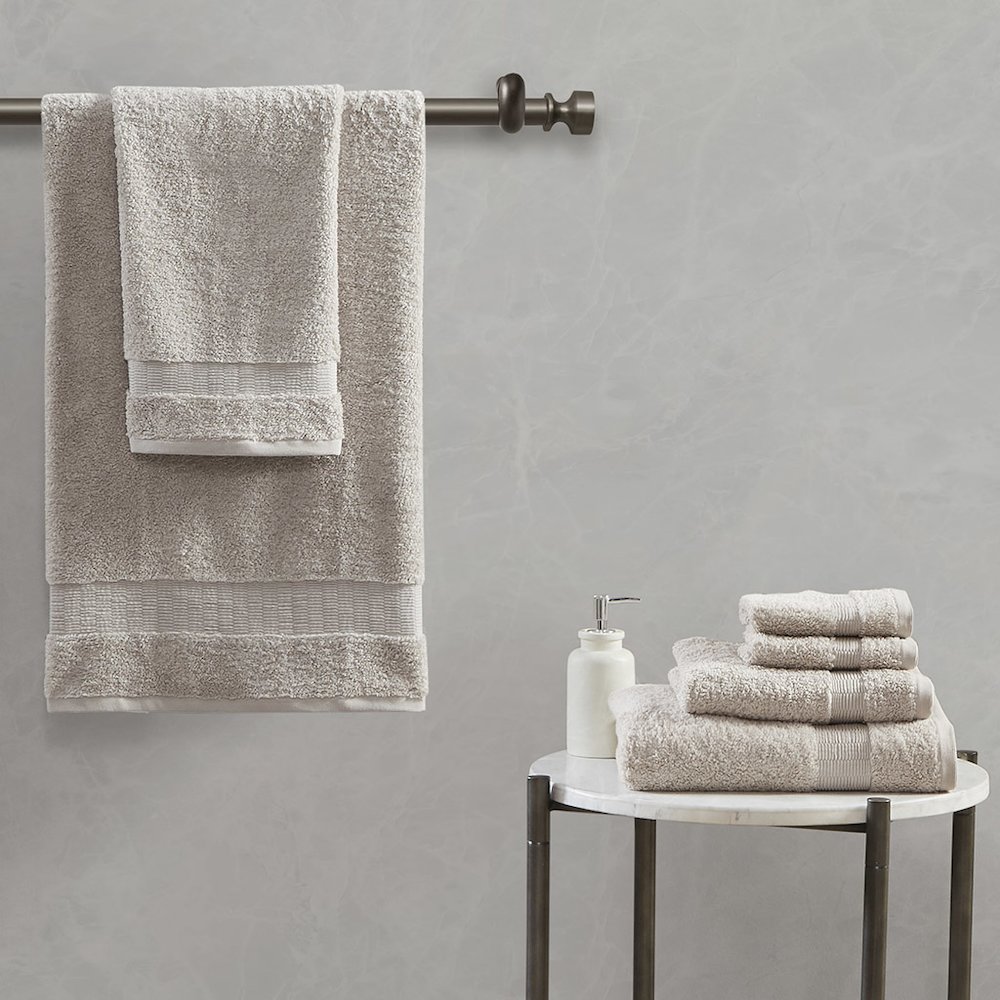 100% Egyptian Cotton 6 Piece Towel Set. Picture 4