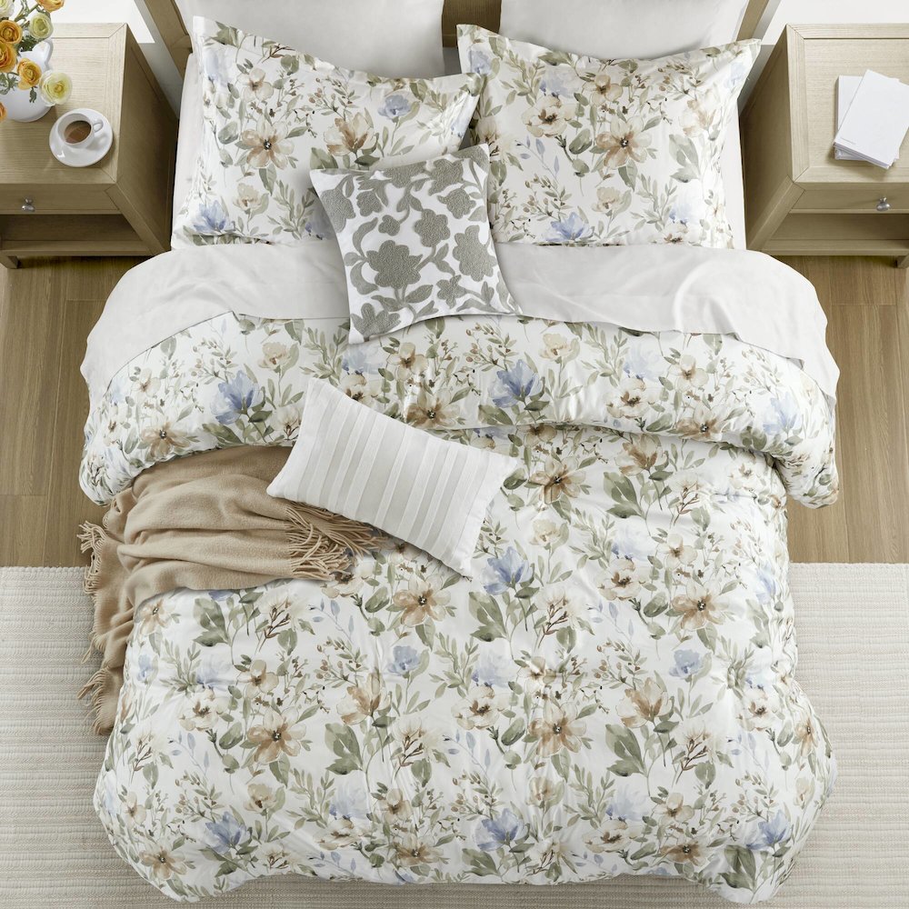 6 Piece Cotton Sateen Print Oversized Comforter Set. Picture 3