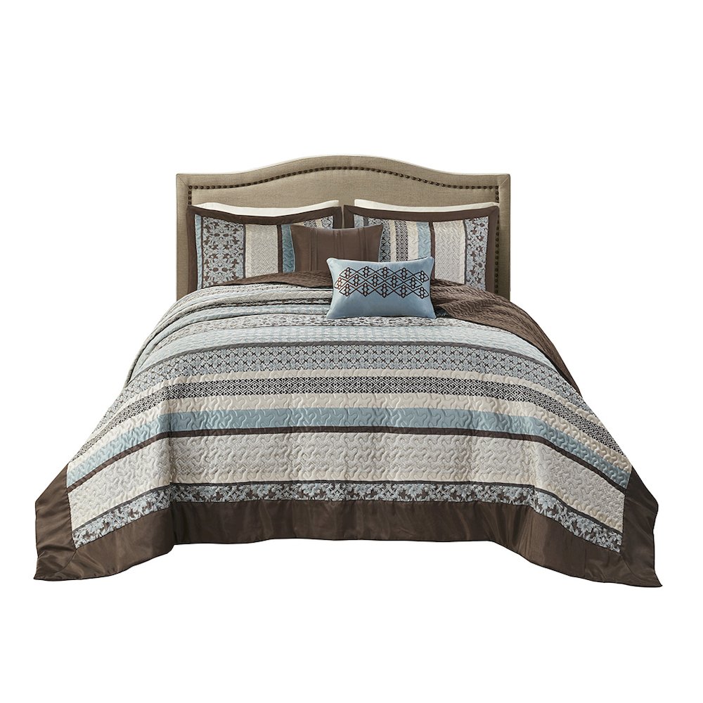 5 Piece Reversible Jacquard Bedspread Set. Picture 1