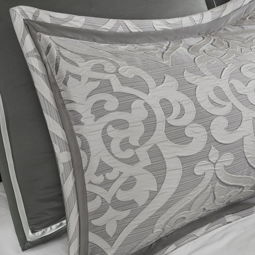 8 Piece Jacquard Comforter Set. Picture 1
