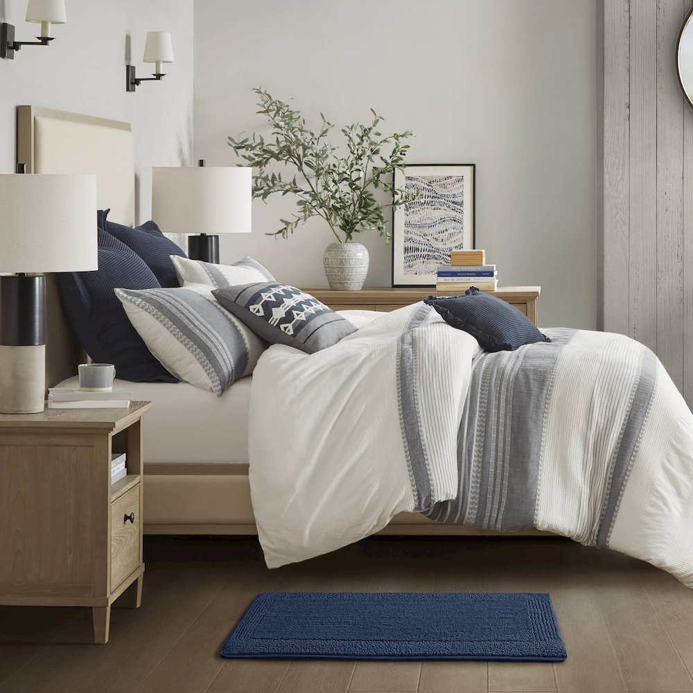 100% Cotton Tufted 3000 GSM Reversible Bath Rug. Picture 5