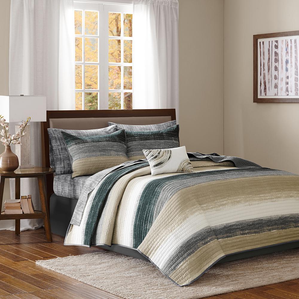Saben 8 Piece Quilt Set with Cotton Bed Sheets, Taupe color. Picture 3