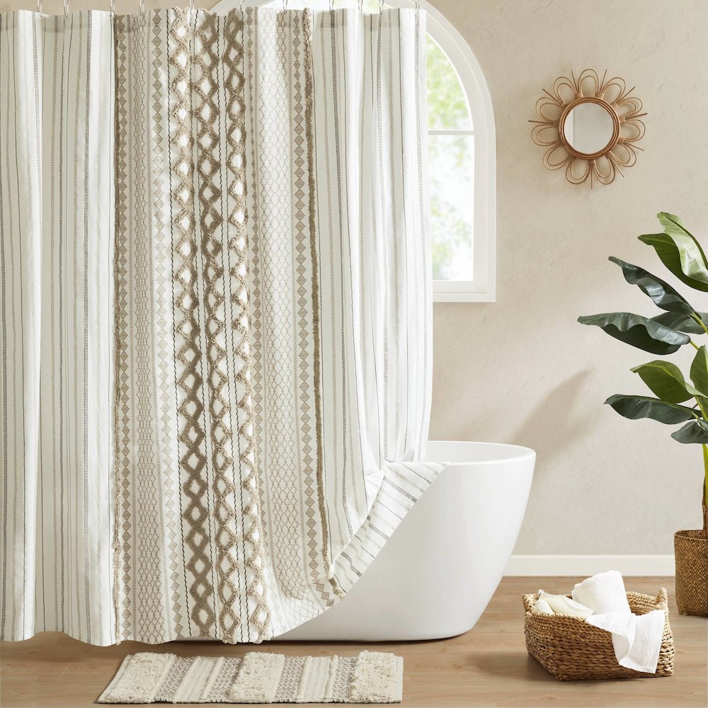 Imani Cotton Printed Shower Curtain with Chenille. Picture 1