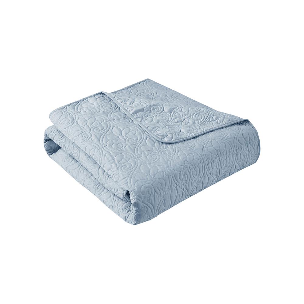 Quebec Oversized Quilted Throw, Blue color. Picture 1