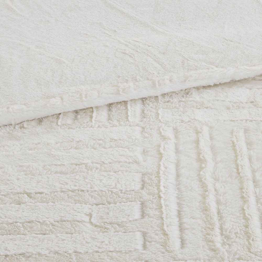 Fur Down Alternative Comforter Mini Set. Picture 3