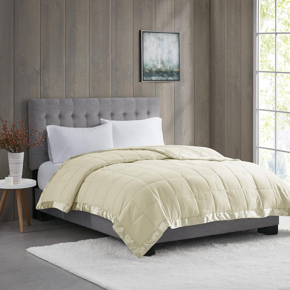Lightweight Down Alternative Blanket with Satin Trim. Picture 4