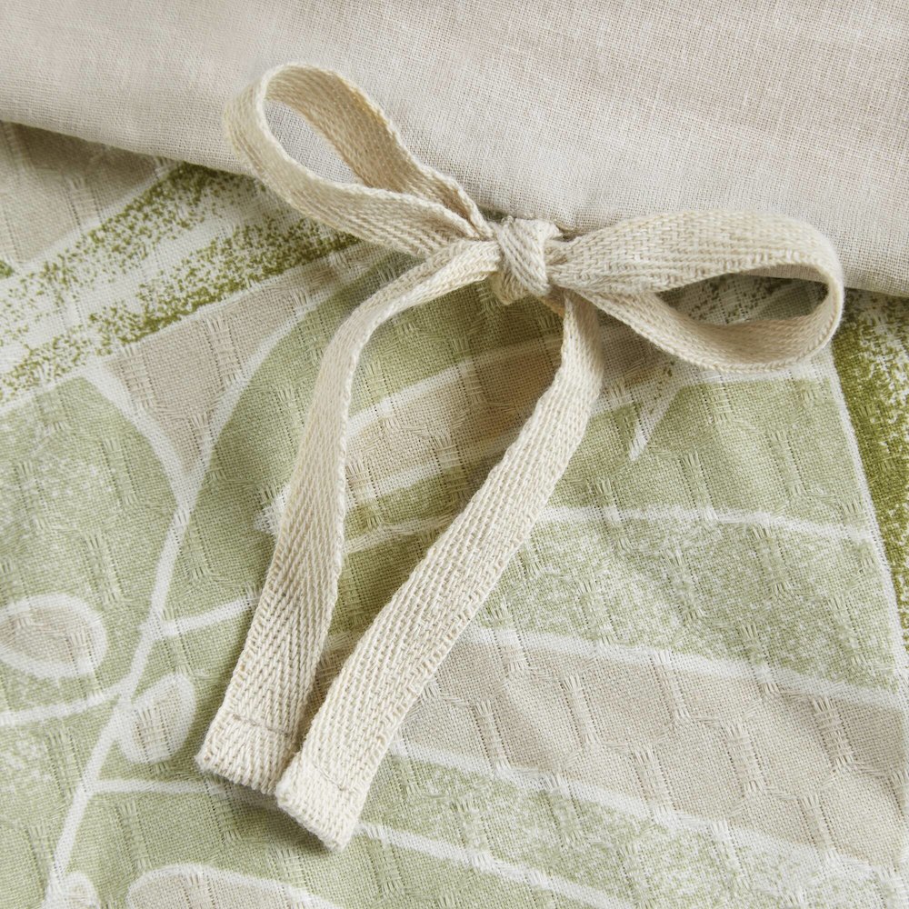 Kiawah Island 5 Piece Cotton Duvet Cover Set with Throw Pillow. Picture 5