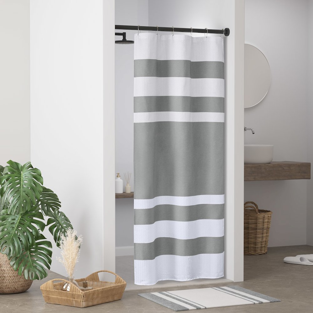 Shower Curtain with 3M Treatment. Picture 5